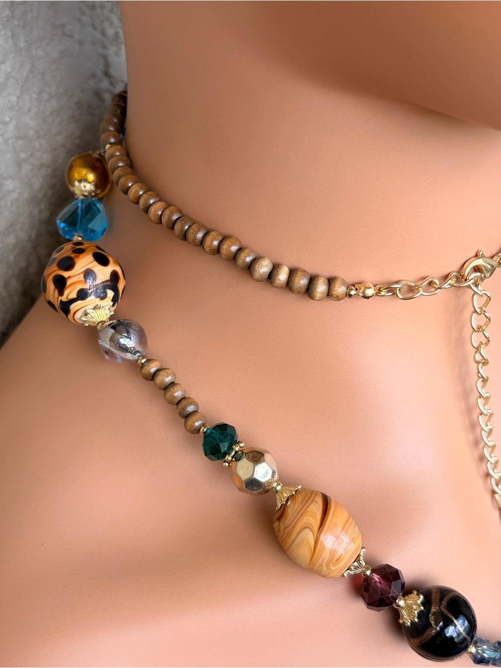 Premier Designs Multicolored Mixed Media Beaded Statement Necklace - Picture 4 of 9